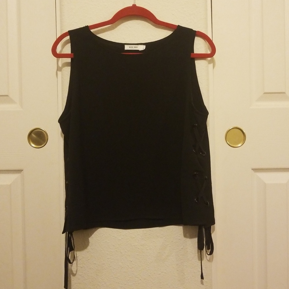 Black crop tank NWOT